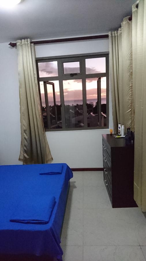Luxor Appartement Flic en Flac Exterior foto