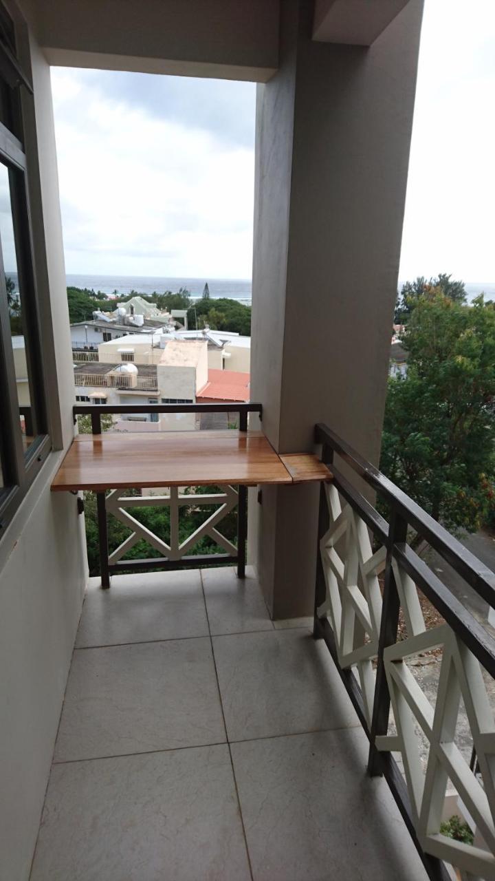 Luxor Appartement Flic en Flac Exterior foto
