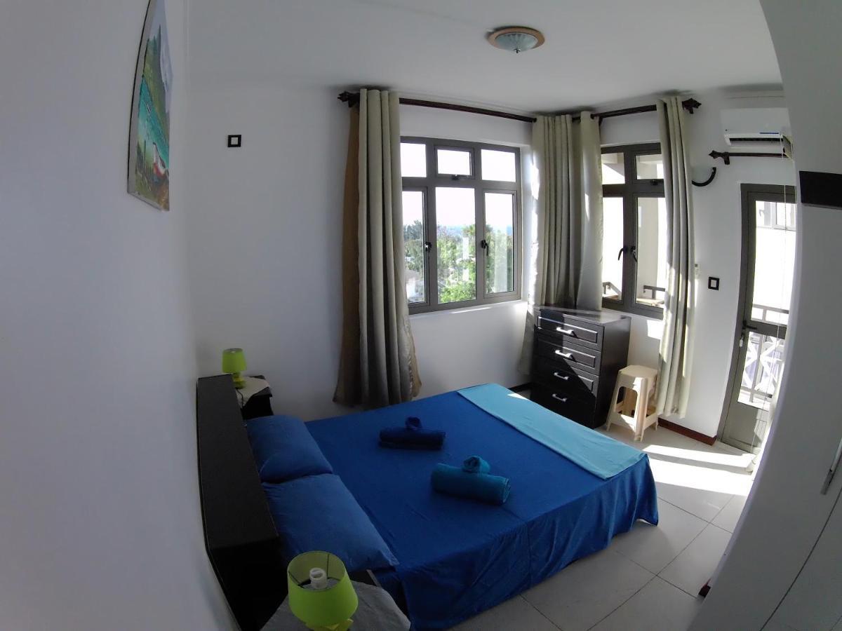 Luxor Appartement Flic en Flac Exterior foto
